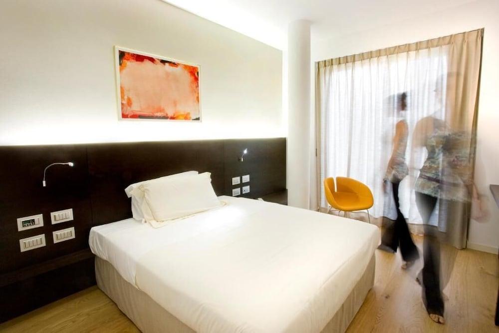 Mod 05 Bike Hotel ซานดรา ภายนอก รูปภาพ