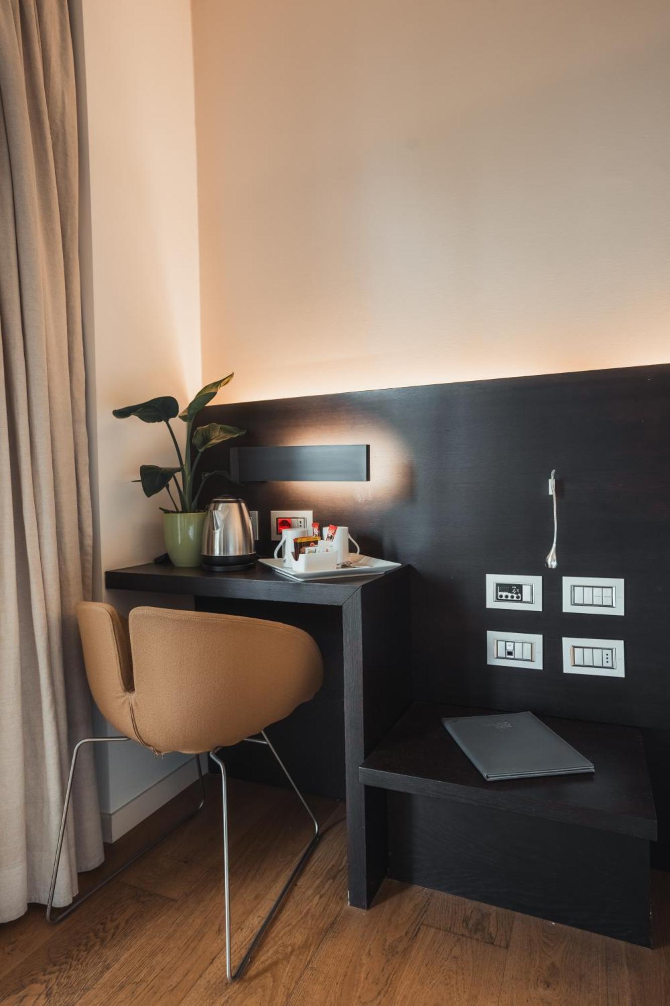 Mod 05 Bike Hotel ซานดรา ภายนอก รูปภาพ